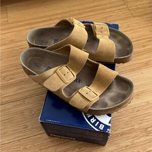 Birkenstock Arizona Soft Footbed Suede sandals, size 39